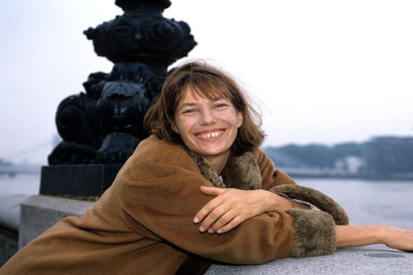Un puente peatonal de París lleva el nombre de la cantante y actriz Jane Birkin