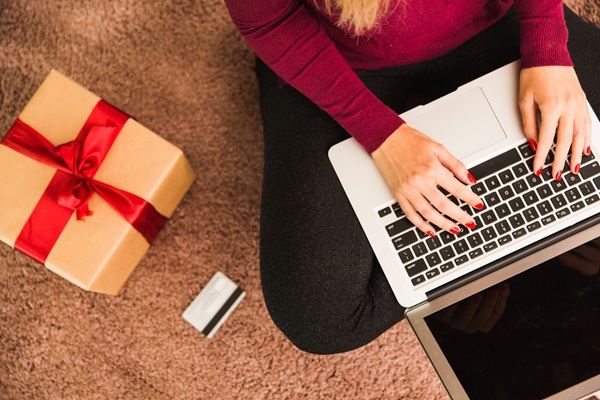Día de la Madre impulsa el E-Commerce: 74% de peruanos percibe mejoras en su experiencia financiera gracias a la tecnología