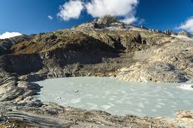 Describen cómo los lagos subglaciales de Groenlandia fracturan e inundan la capa de hielo