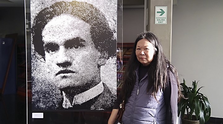 Poeta Sui Yin presenta reedición de su libro Rosa fálica