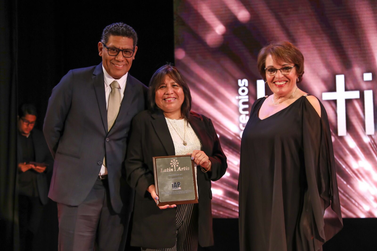 INTER ARTIS PERÚ recibió premio internacional en Panamá