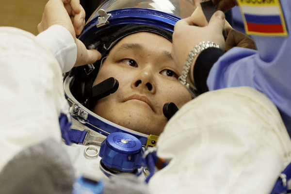 El astronauta japonés Norishige Kanai crece nueve centímetros en el espacio