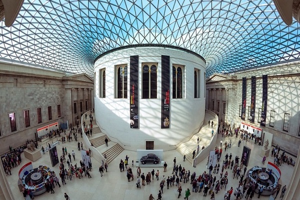 El British Museum descubre los primeros tatuajes figurativos del mundo