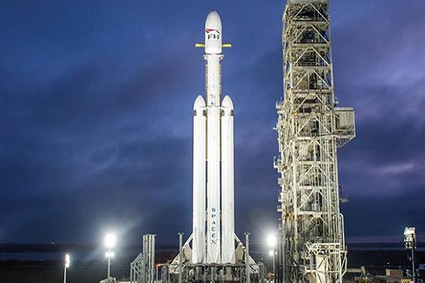 Elon Musk anuncia lanzamiento de su cohete más grande a fin de enero