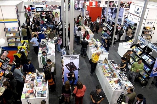 Literatura argentina, fútbol y ciencia en ecléctica Feria del Libro de Bogotá