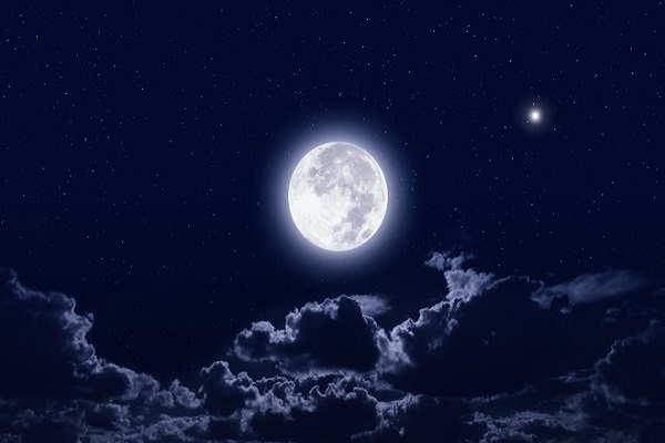 Científicos aseguran que la Luna fue habitable hace 4.000 millones de años