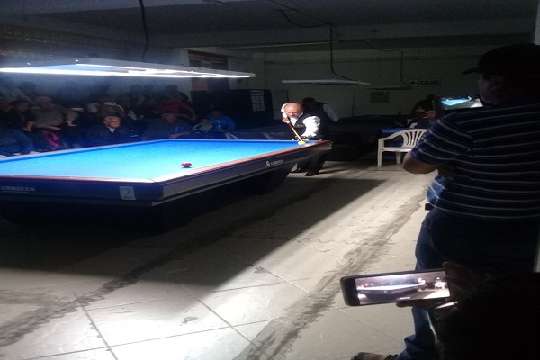 Exhibición incomparable en campeonato mundial de billar 