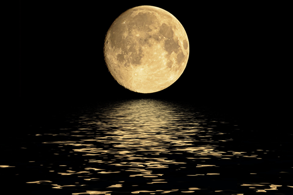 La Tierra vuelve a poner sus ojos en la Luna