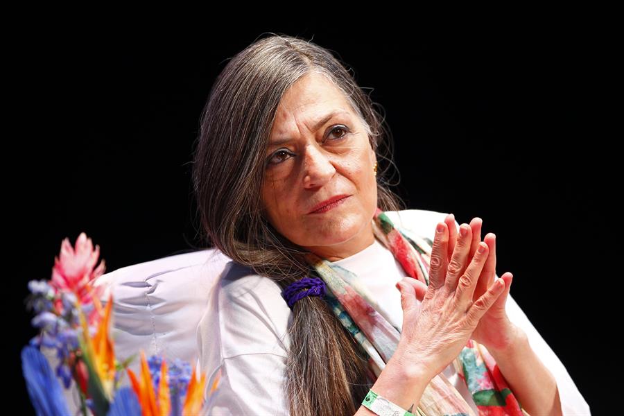 Olga Merino: La literatura es un acto de rebeldía ante el mundo de lo inmediato