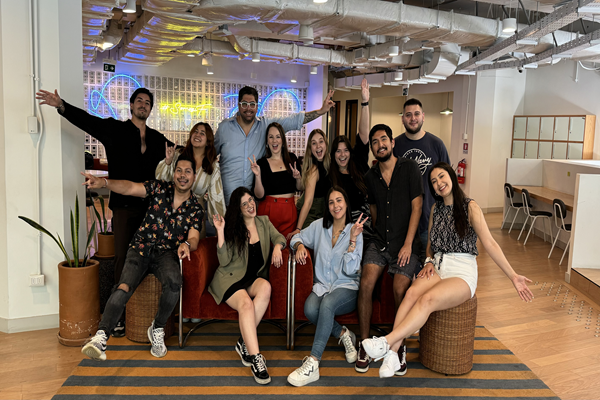 ¿Terminaste la universidad? Estas son las Mejores Empresas para practicantes en el Perú, según Best Internship Experiences 2024